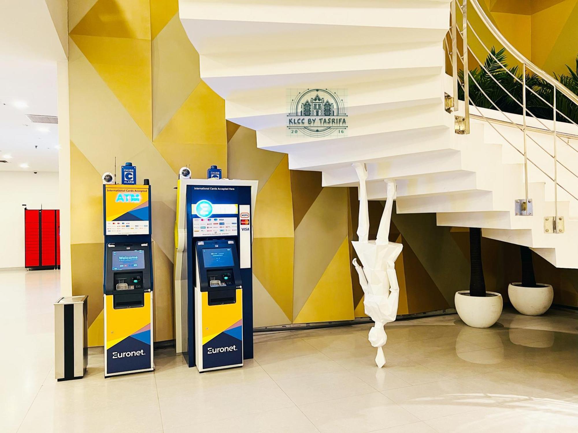 Mercu Summer Suites Klcc By Tasrifa Kuala Lumpur Exterior photo